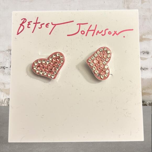 Betsy Johnson NWT Pave Heart Sparkling Earrings - Picture 1 of 2